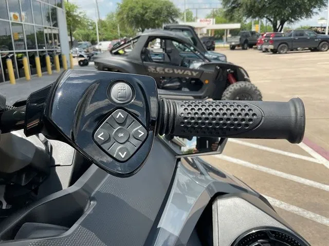 Slide: The Image of Sea-Doo RXT-X 2025 - 20