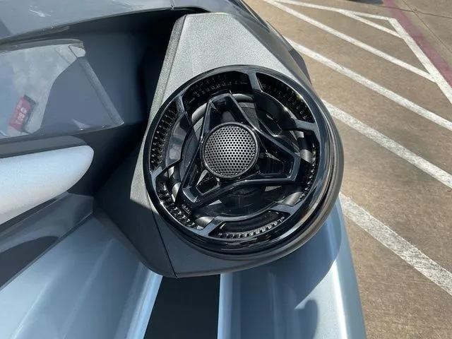 Slide: The Image of Sea-Doo RXT-X 2025 - 21