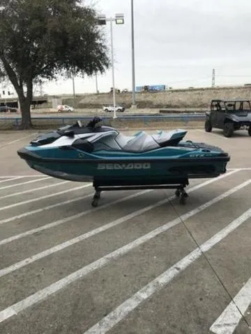 Slide: The Image of Sea-Doo GTX 2025 - 5