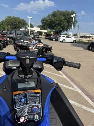 Slide: The Image of Sea-Doo Spark Trixx for 3 2025 - 14