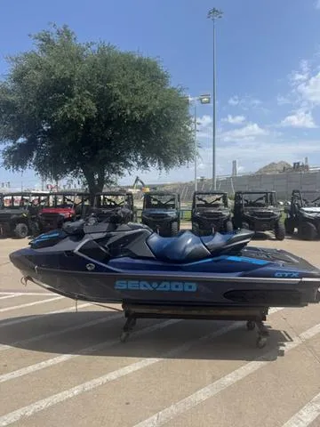 Slide: The Image of Sea-Doo GTX™ 170 Tech, Audio, iDF, iBR 2025 - 5