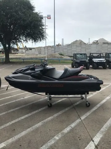 Slide: The Image of Sea-Doo GTR 2025 - 5