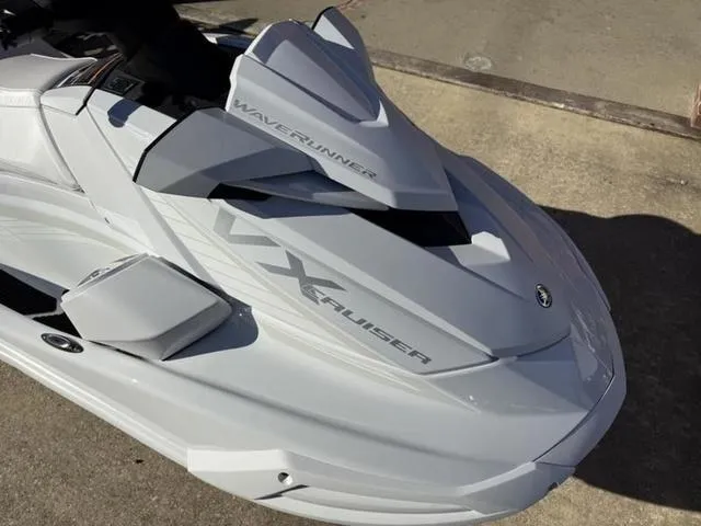 Slide: The Image of Yamaha VX1900B-BB 2025 - 10