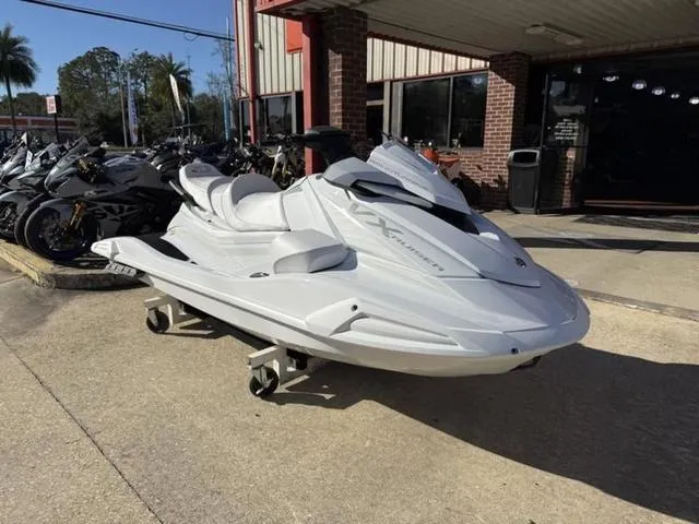 Slide: The Image of Yamaha VX1900B-BB 2025 - 2