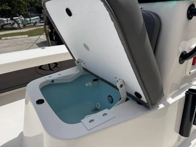 Slide: The Image of Spyder FX19 Vapor 2026 - 18