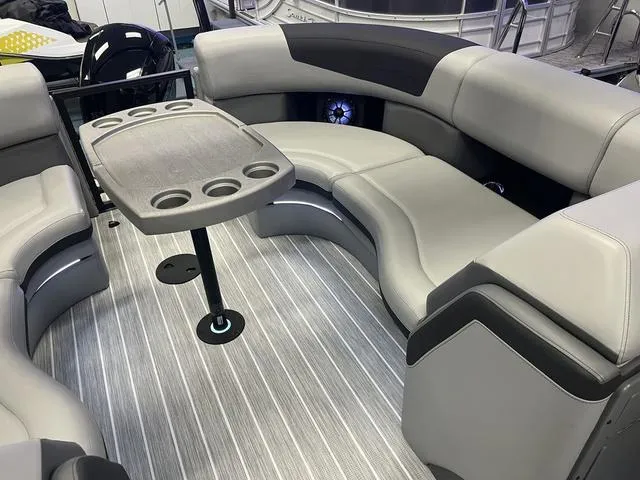 Slide: The Image of South Bay 523RS 3.0 2023 - 6