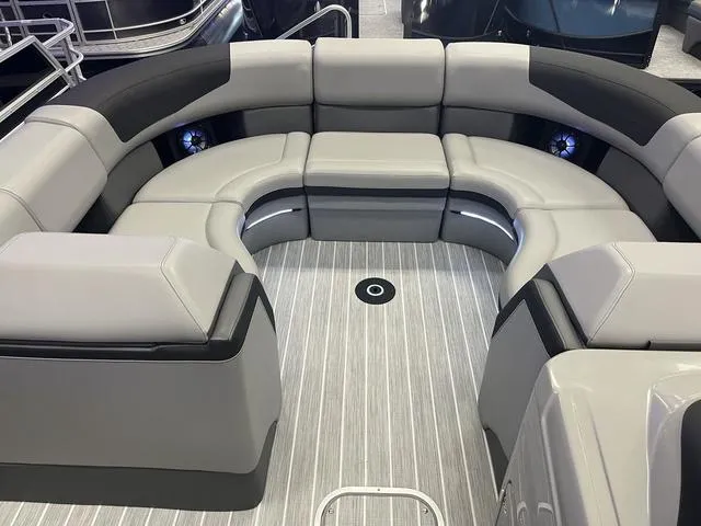 Slide: The Image of South Bay 523RS 3.0 2023 - 7