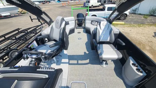 Slide: The Image of South Bay 523RS Arch 3.0 2021 - 11