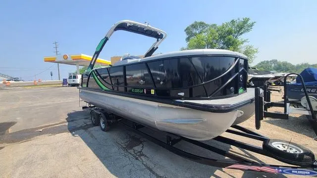 Slide: The Image of South Bay 523RS Arch 3.0 2021 - 4