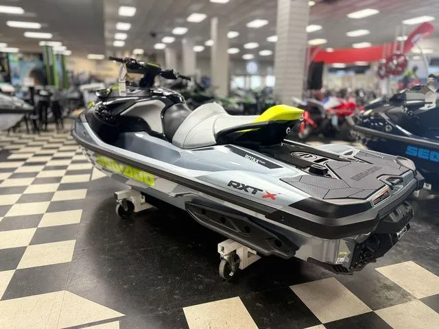 The Image of Sea-Doo RXT-X 2025 - 1