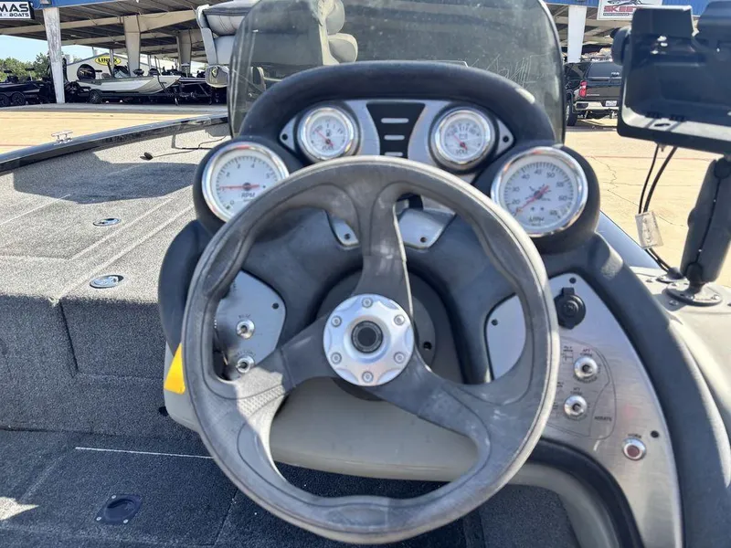 Slide: The Image of Tracker Pro Team 190 TX 2015 - 4