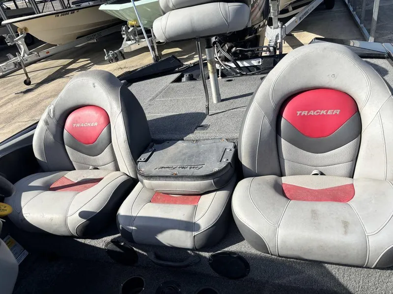 Slide: The Image of Tracker Pro Team 190 TX 2015 - 5