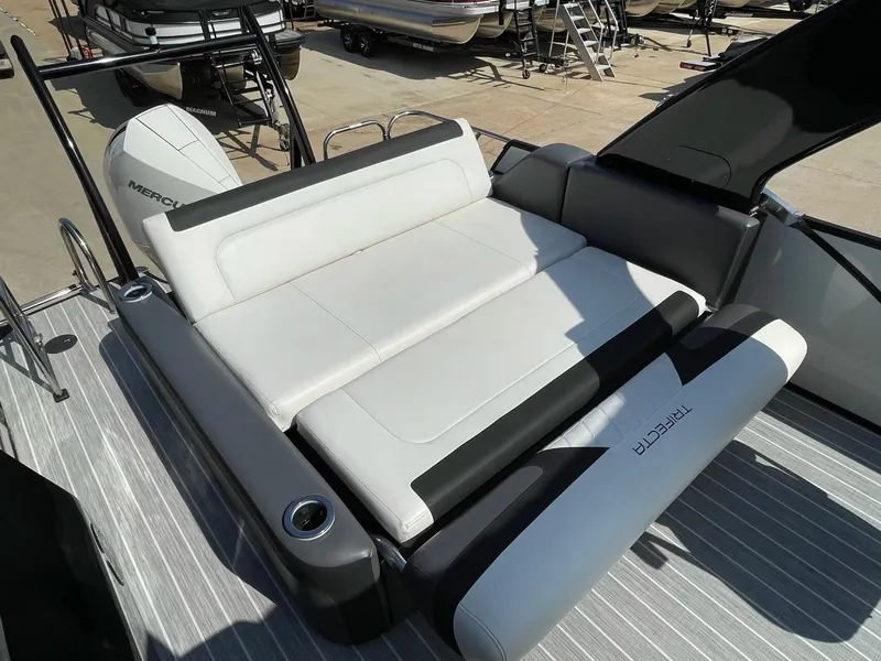 Slide: The Image of Trifecta 23 UL SS 3.0 2022 - 12