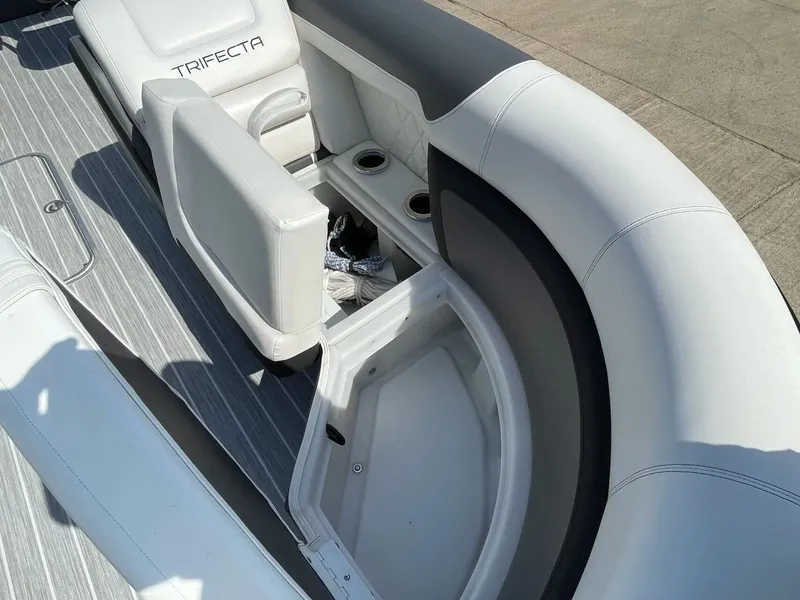 Slide: The Image of Trifecta 23 UL SS 3.0 2022 - 19