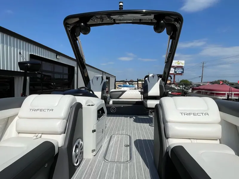 Slide: The Image of Trifecta 23 UL SS 3.0 2022 - 21