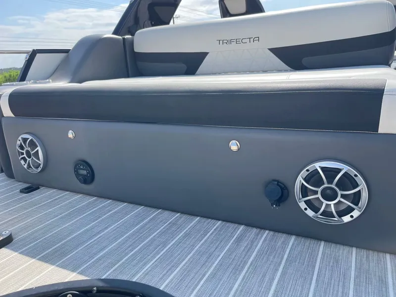 Slide: The Image of Trifecta 23 UL SS 3.0 2022 - 28