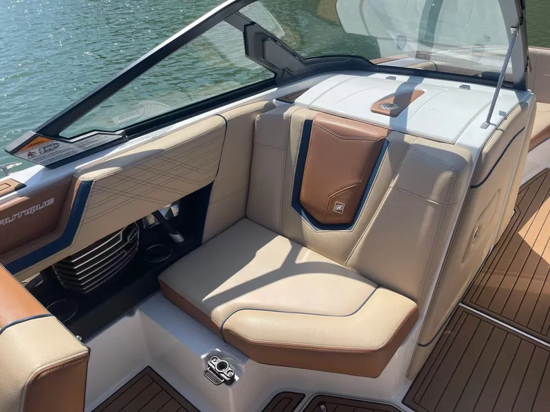 Slide: The Image of Nautique G23 2019 - 11