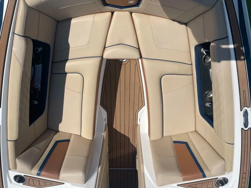 Slide: The Image of Nautique G23 2019 - 22