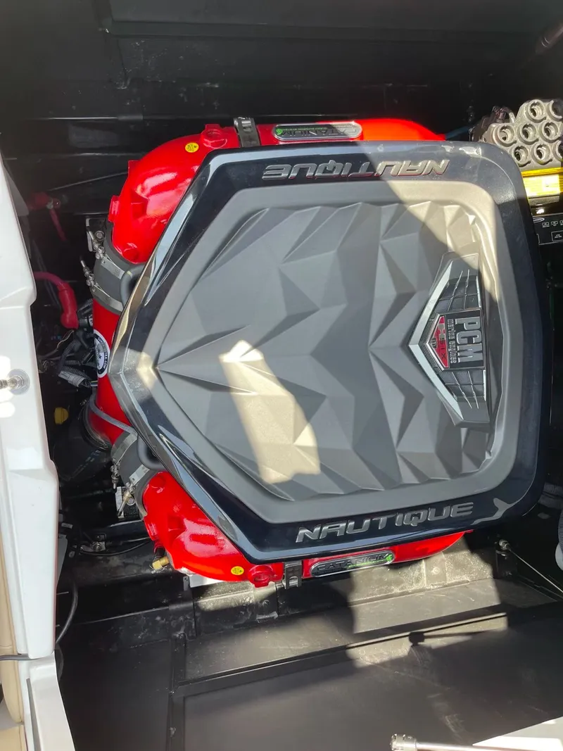 Slide: The Image of Nautique G23 2019 - 32