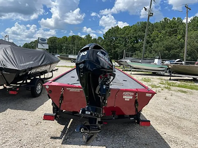 Slide: The Image of 2025 Tracker Panfish 17 boat with Mercury engine in outdoor lot. - 3