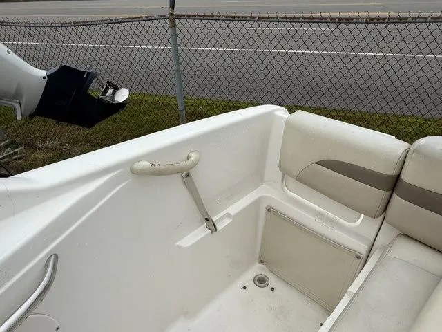 Slide: The Image of Chaparral 215 SSi 2004 - 12