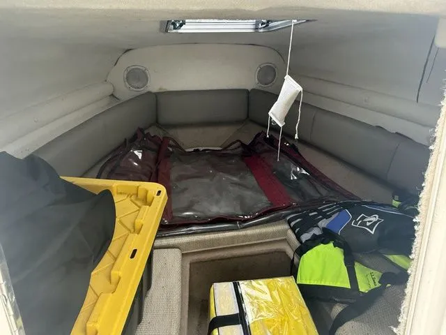 Slide: The Image of Chaparral 215 SSi 2004 - 6