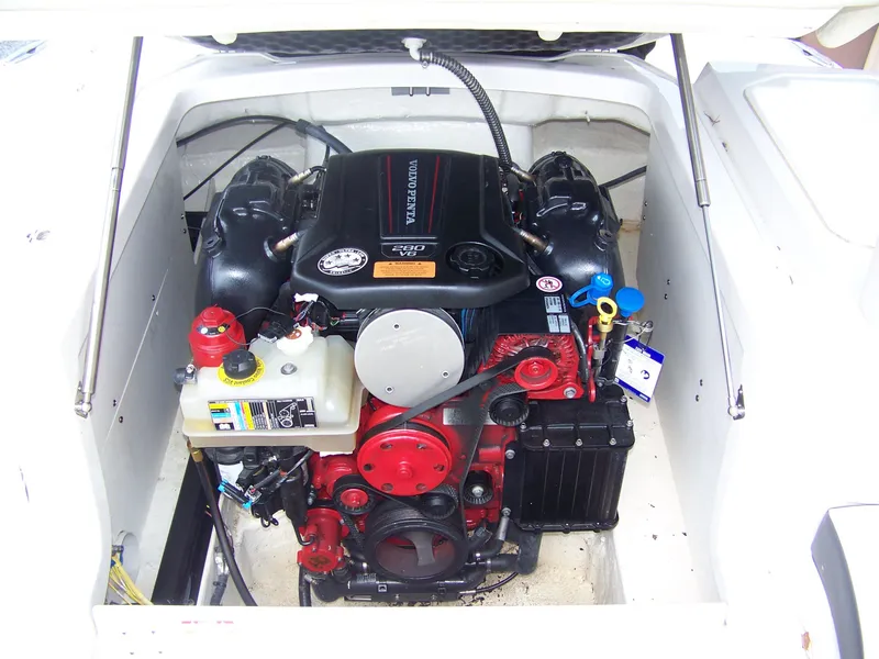 Slide: The Image of 2021 Chaparral 237 SSX engine compartment with Volvo Penta 280 V6. - 7