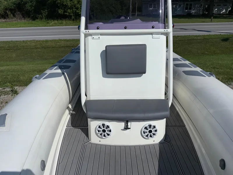 Slide: The Image of Brig 730 Navigator 2020 - 3