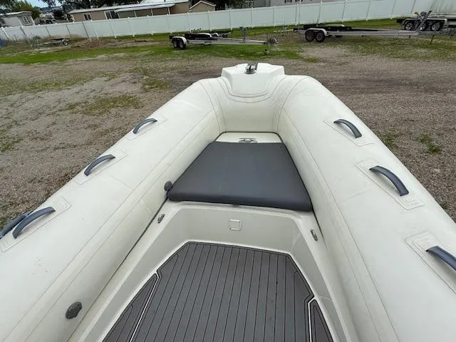 Slide: The Image of Brig 730 Navigator 2020 - 7