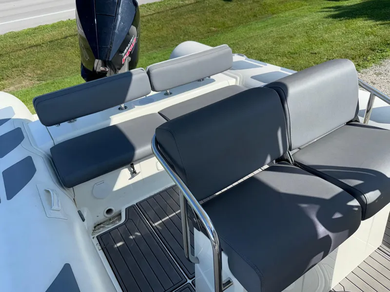 Slide: The Image of Brig 730 Navigator 2020 - 9