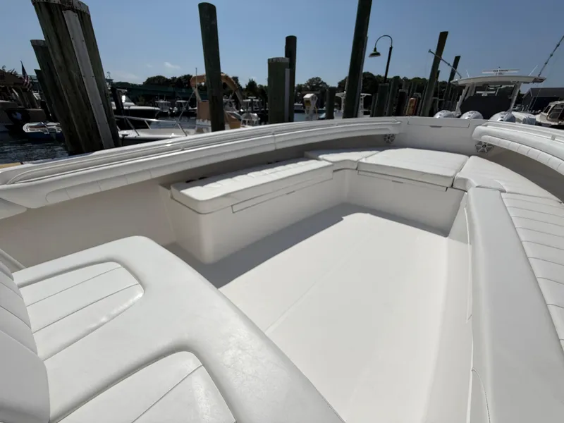 Slide: The Image of Regulator Marine 34SS 2017 - 50