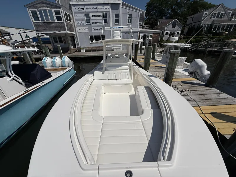 Slide: The Image of Regulator Marine 34SS 2017 - 52