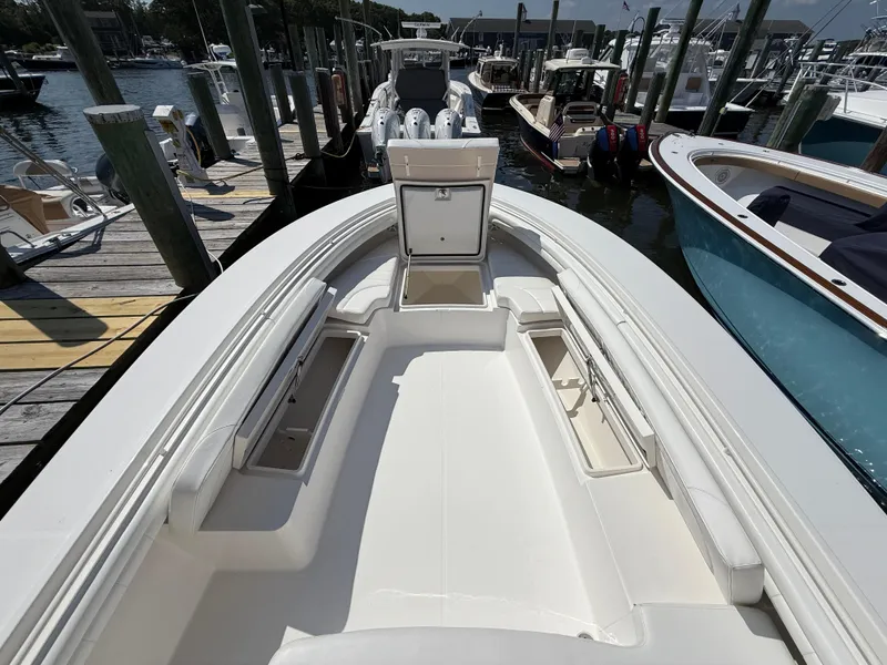 Slide: The Image of Regulator Marine 34SS 2017 - 55