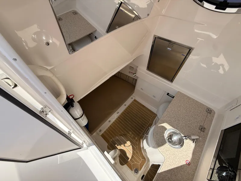 Slide: The Image of Regulator Marine 34SS 2017 - 63