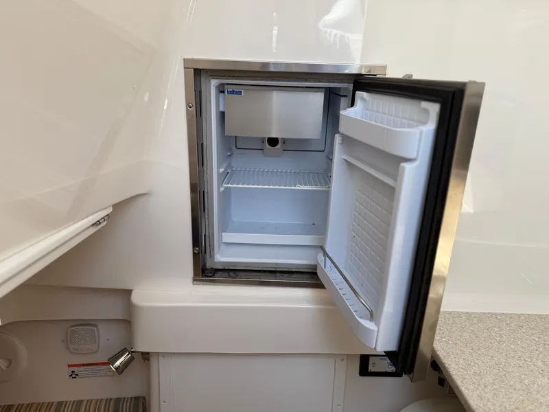 Slide: The Image of Regulator Marine 34SS 2017 - 69