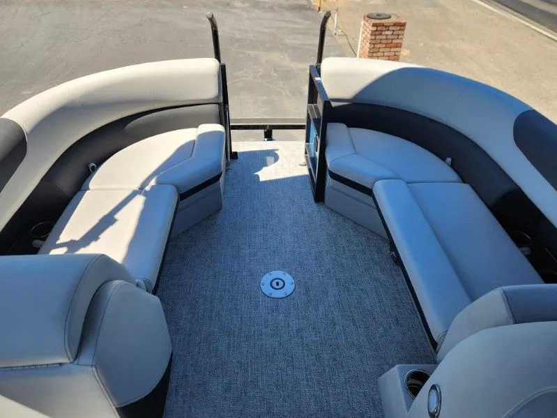 Slide: The Image of South Bay 224UL LE 2025 - 4