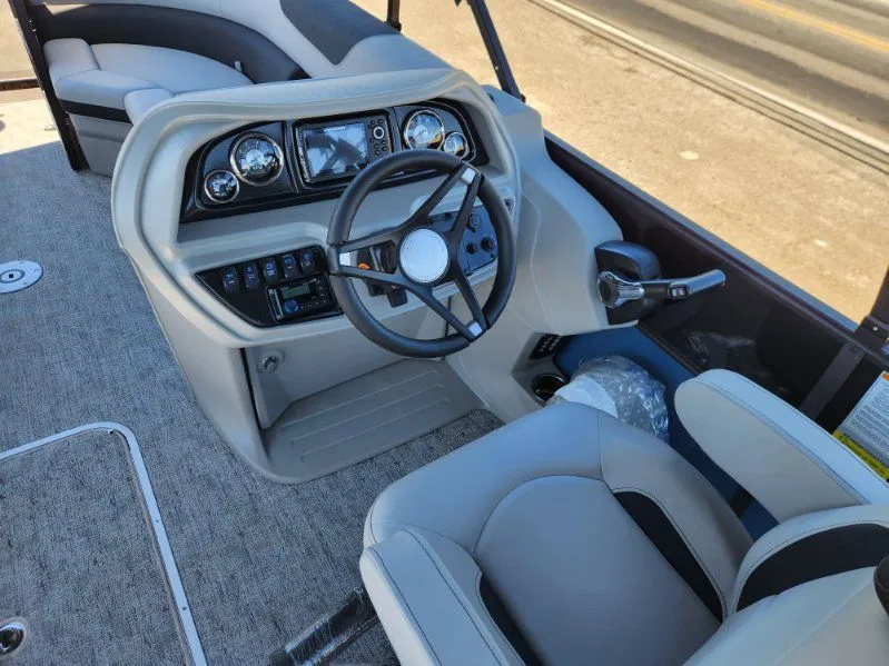 Slide: The Image of South Bay 224UL LE 2025 - 5