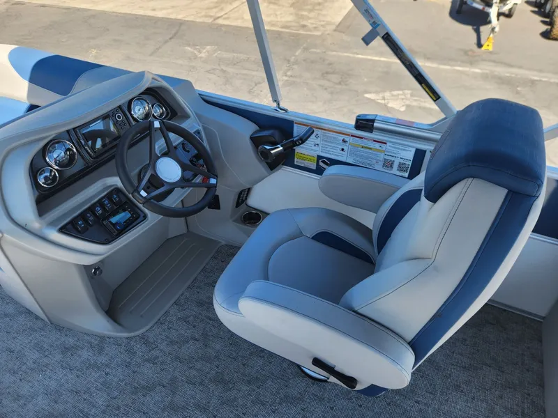 Slide: The Image of South Bay 220RS LE 2025 - 11