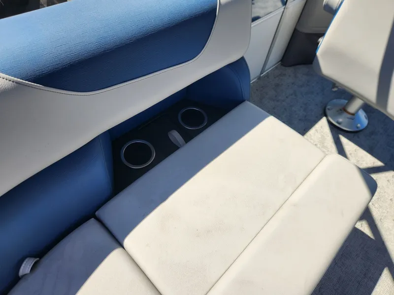 Slide: The Image of South Bay 220RS LE 2025 - 9