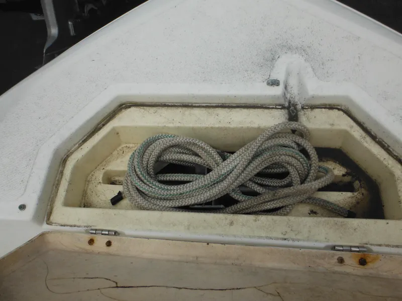 Slide: The Image of Coiled rope in storage compartment of 1996 Hydra-Sports 2000 DC boat. - 15