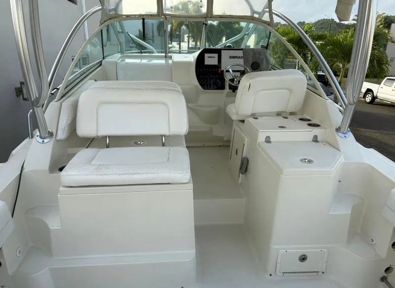 Slide: The Image of 2008 Hydra-Sports Vector 2800 WA boat interior with seating and control panel. - 6
