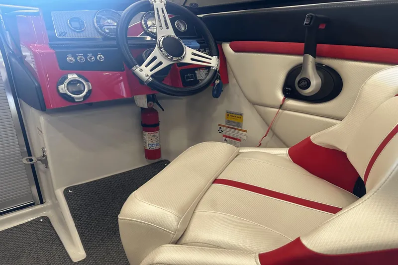 Slide: The Image of Four Winns 235 SD SIGNATURE 2014 - 11