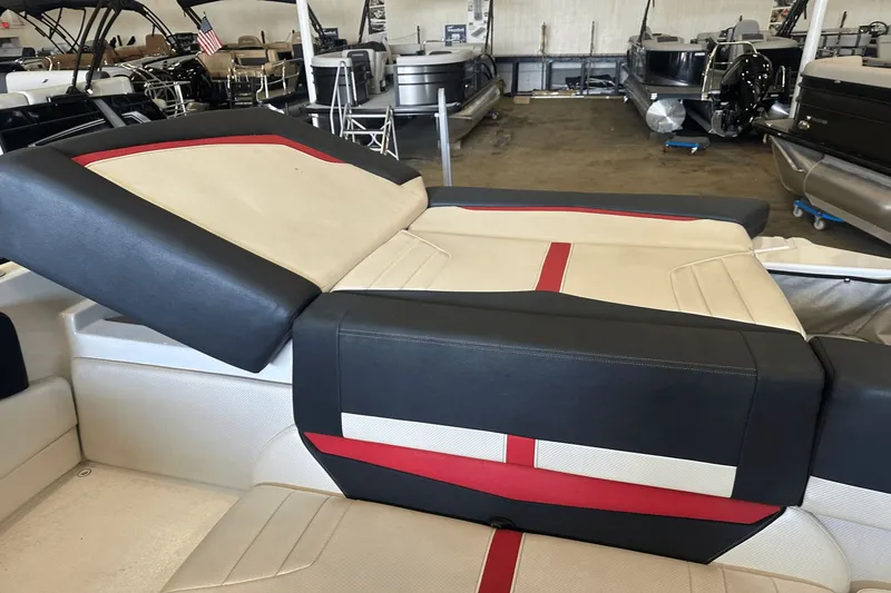 Slide: The Image of Four Winns 235 SD SIGNATURE 2014 - 14