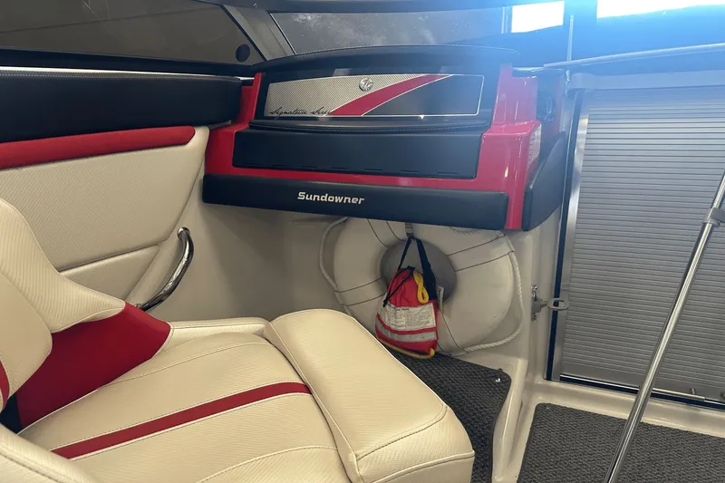 Slide: The Image of Four Winns 235 SD SIGNATURE 2014 - 19