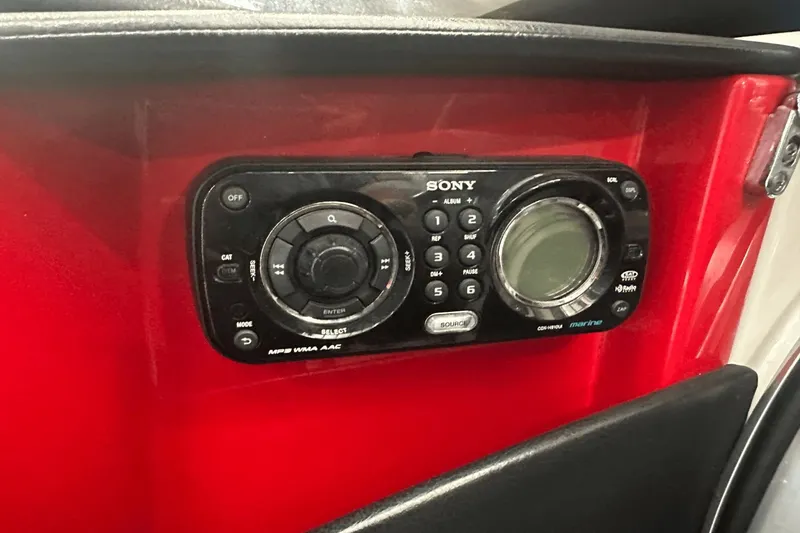 Slide: The Image of Four Winns 235 SD SIGNATURE 2014 - 23