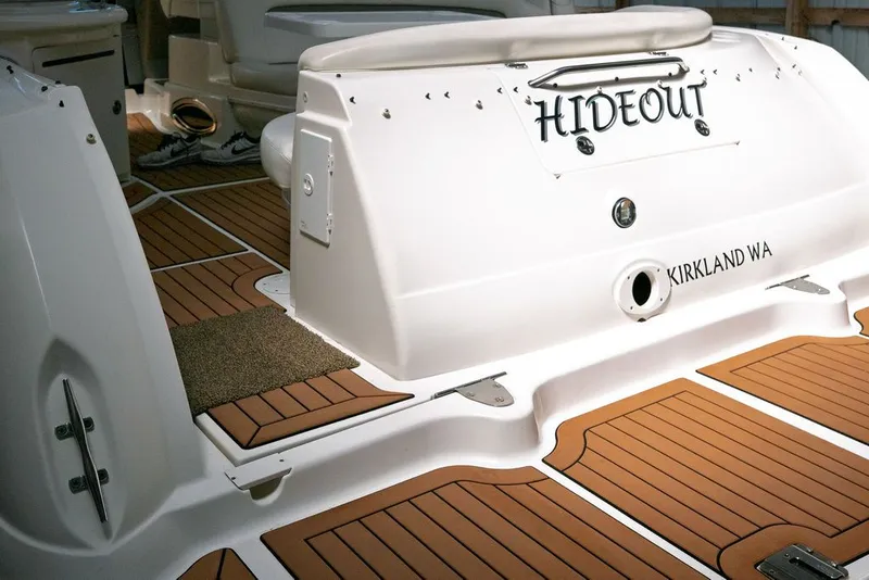 Slide: The Image of Sea Ray 340 Sundancer 2004 - 7