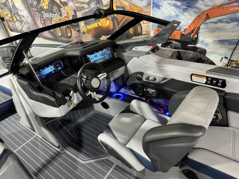 Slide: The Image of Nautique Super Air Nautique G25 Paragon 2020 - 10