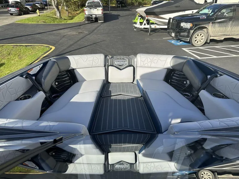 Slide: The Image of Nautique Super Air Nautique G25 Paragon 2020 - 12