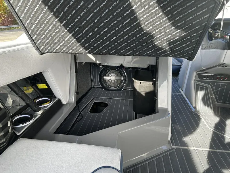 Slide: The Image of Nautique Super Air Nautique G25 Paragon 2020 - 14