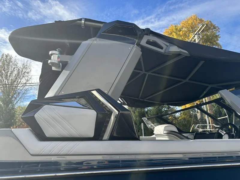 Slide: The Image of Nautique Super Air Nautique G25 Paragon 2020 - 18